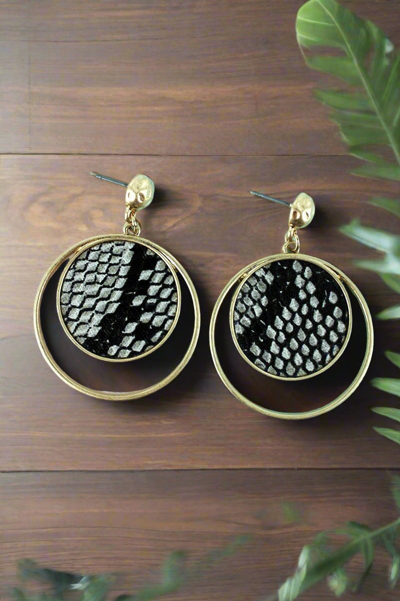 Disk and Tassel Set