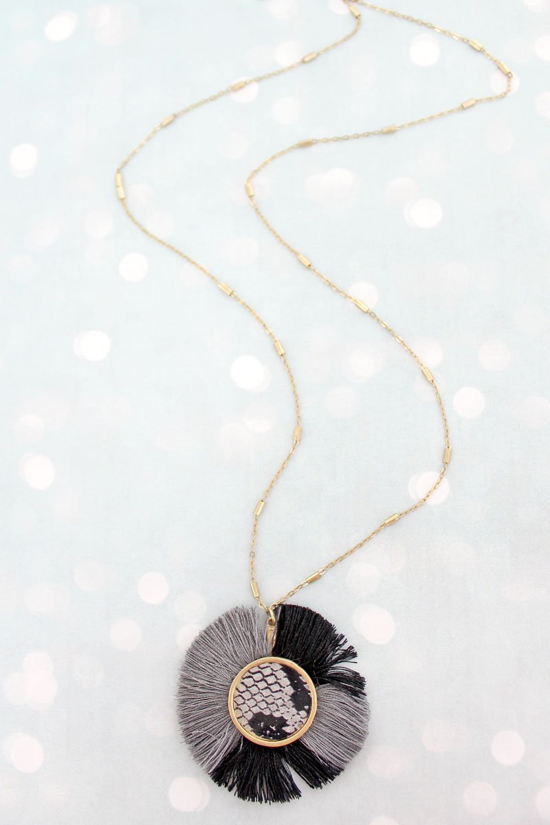 Disk and Tassel Set