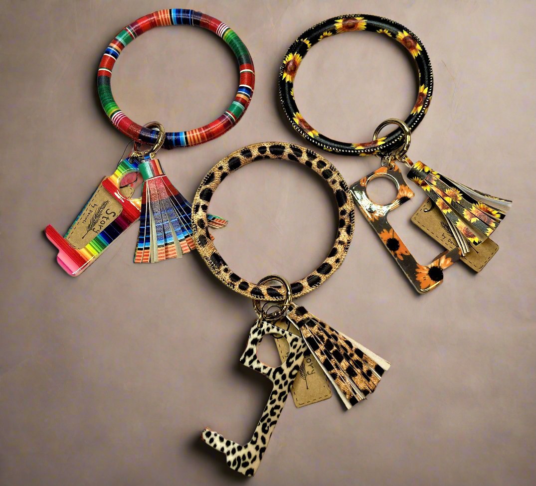 NO TOUCH STYLUS TASSEL BANGLE KEYCHAIN