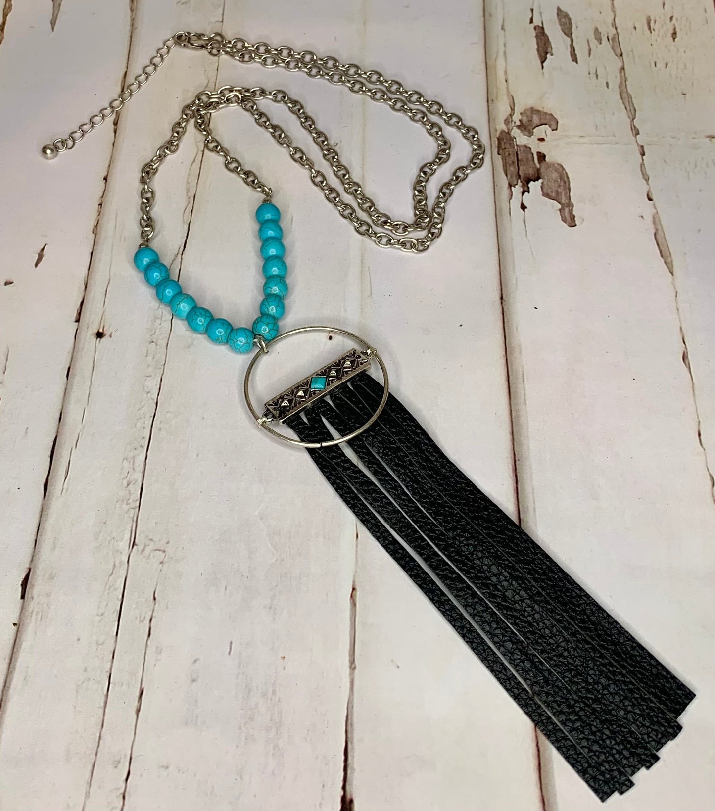 SILVERTONE BAR PENDANT & COW PRINT CONCHO NECKLACE SET
