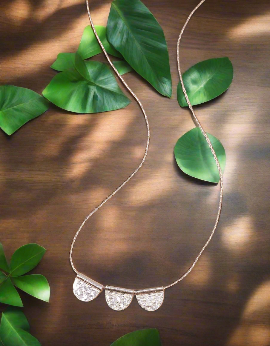 Scalloped Necklace