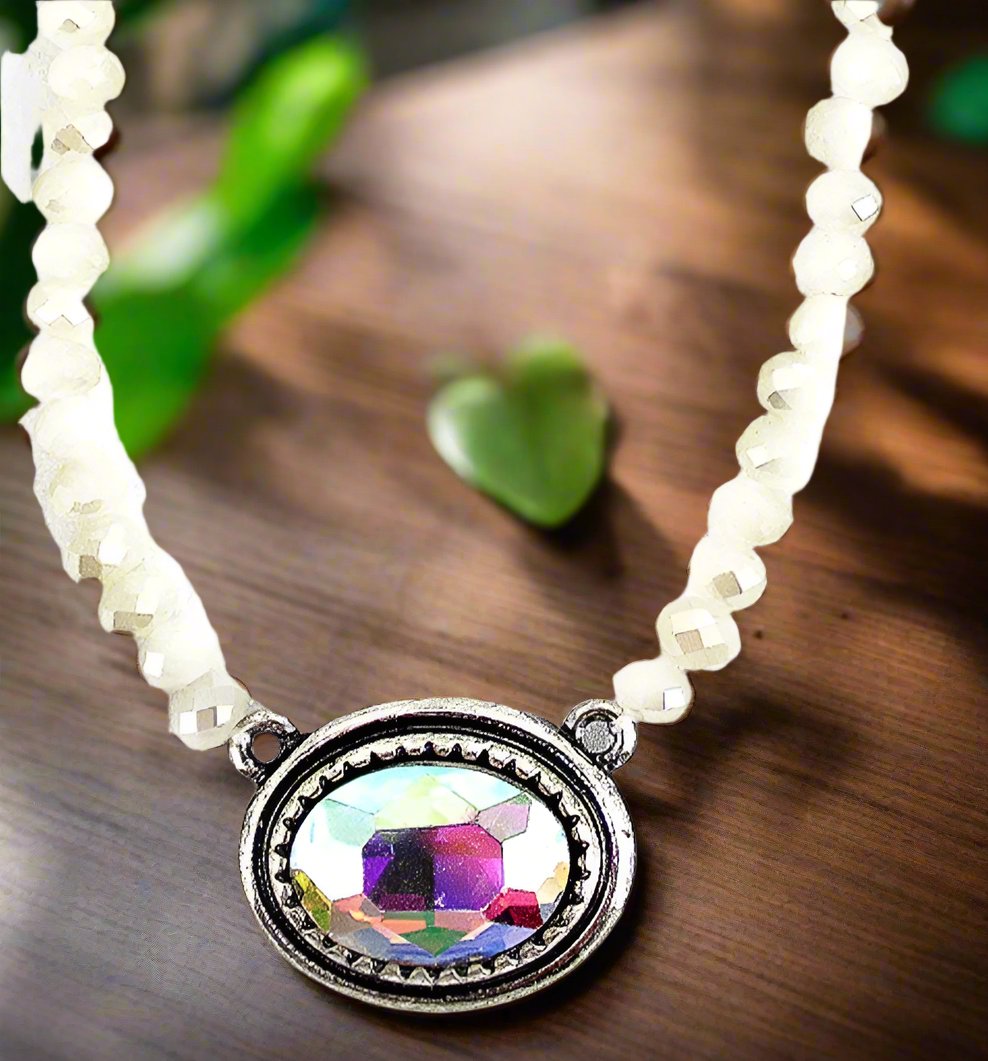 Sky Oval Ivory Choker